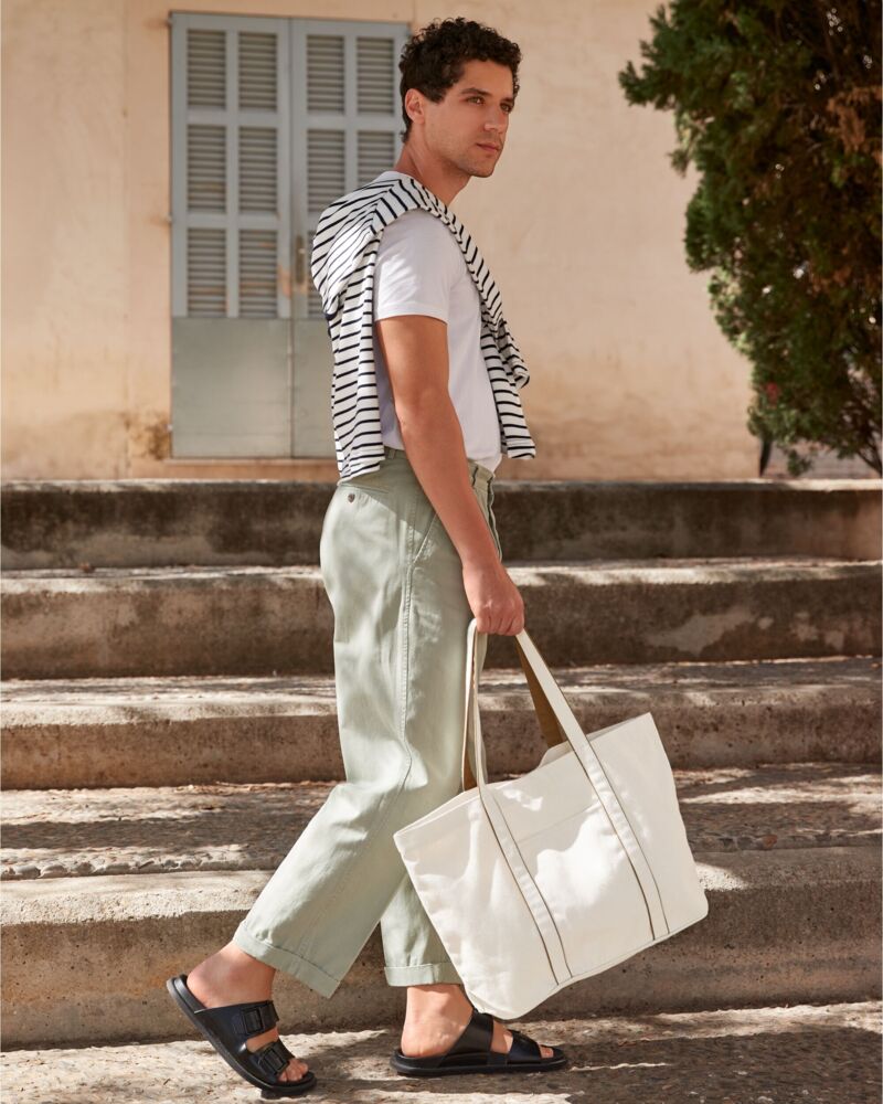 Courtside Large Tote Thumbnail