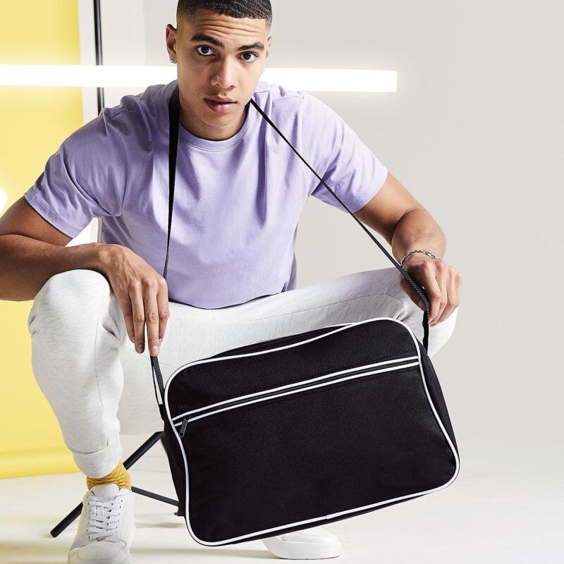 Retro Shoulder Bag Thumbnail