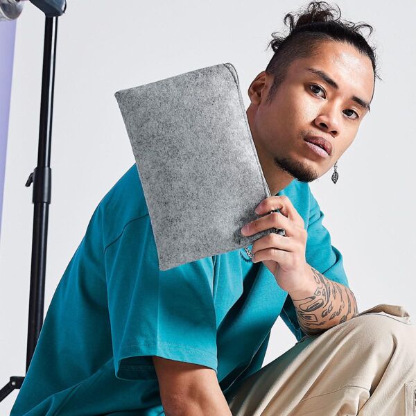 Felt Accessory Pouch Thumbnail